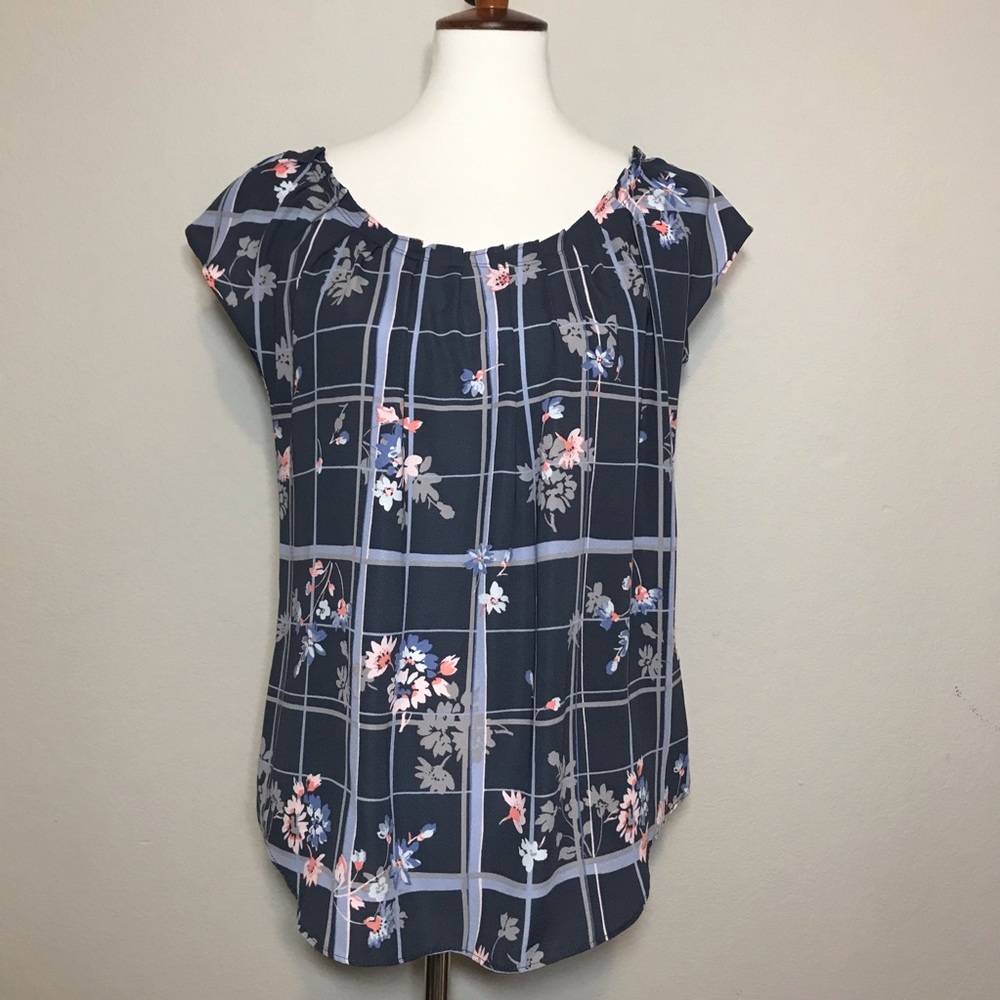 Lauren Conrad Sleeveless Floral Plaid Back Keyhole Bow Tie Blouse EUC